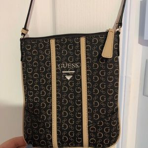 Guess crossbody bag!
